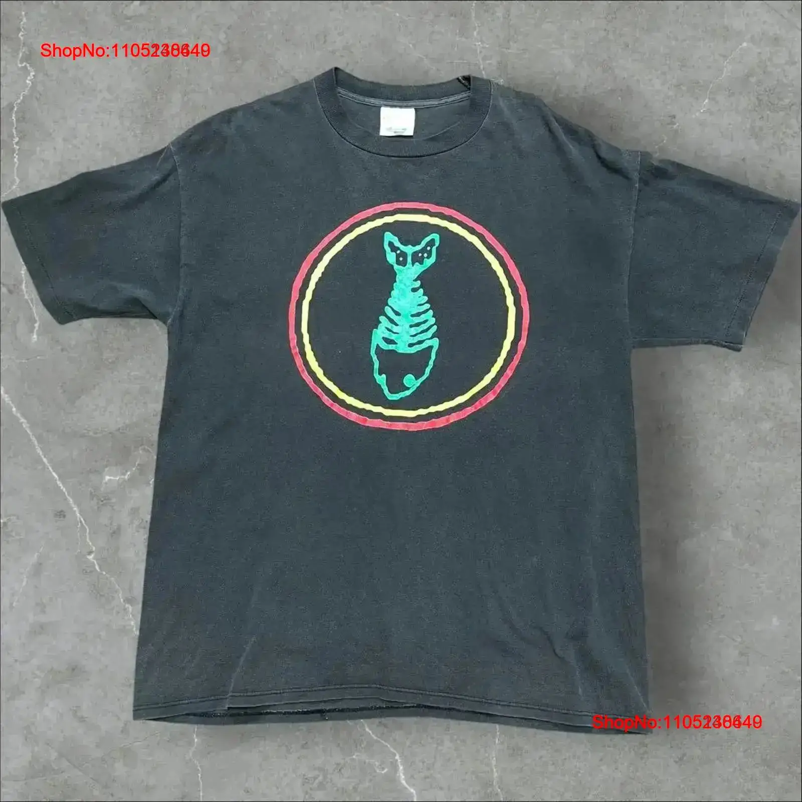 Band Tee Faded 90S - เสื้อยืดวง Fishbone ยุค 90 สไตล์วินเทจ ลุคเท่ๆ