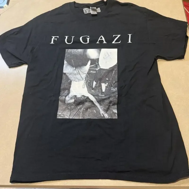 Band Tee Faded 90S - เสื้อยืดวงดนตรีพังก์สไตล์วินเทจ Fugazi ยุค 90 หายาก สีดำซีดจาง