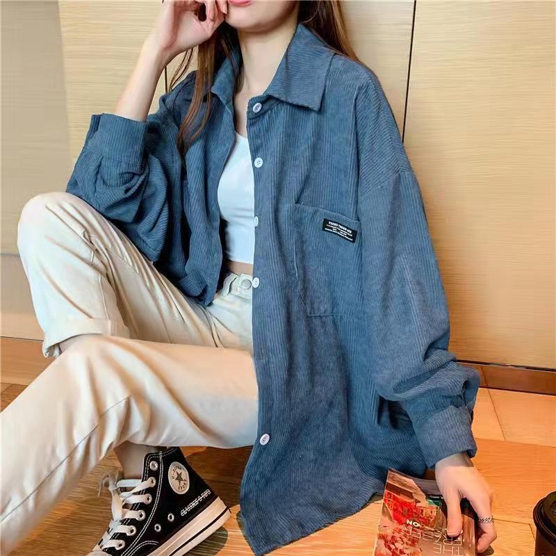 Vintage Fashion Hong Kong - เสื้อแจ็คเก็ตผ้าลูกฟูกผู้หญิงทรงหลวมแฟชั่นฤดูใบไม้ร่วงฤดูหนาวเสื้อคลุมสไตล์วินเทจฮ่องกงเสื้อเชิ้ตติดกระดุมคอยาว