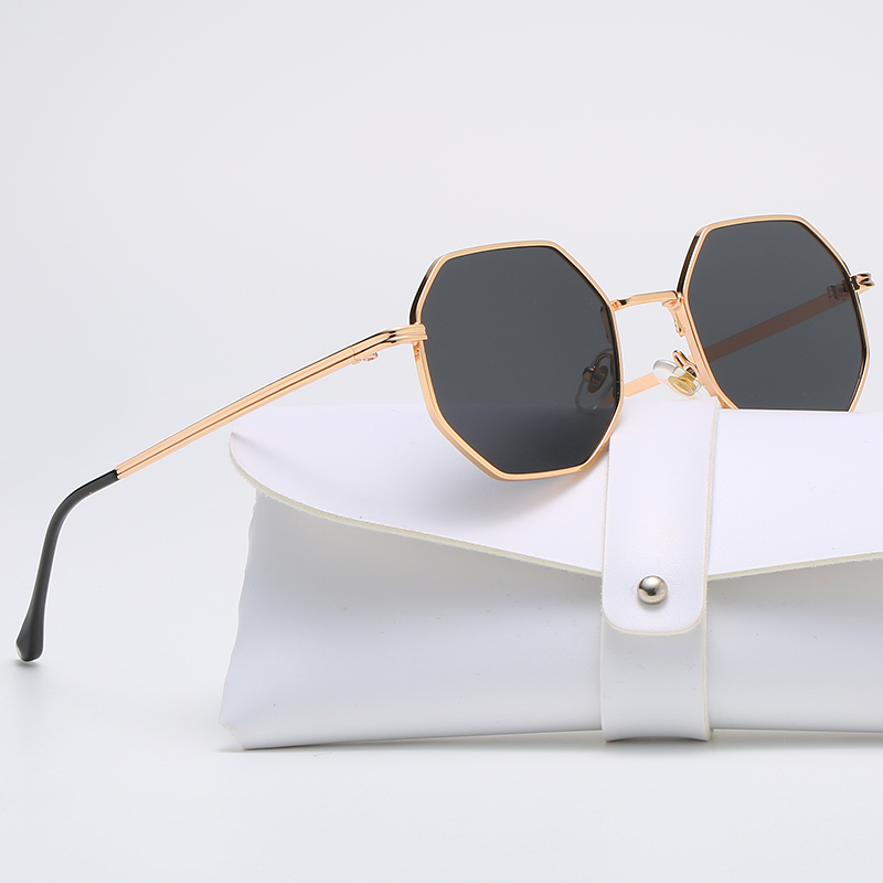 Vintage Fashion Brands - แว่นกันแดดทรงเหลี่ยมโลหะ วินเทจ แบรนด์หรูสำหรับผู้หญิง ดีไซน์สำหรับผู้ชาย เลนส์มิเรอร์ ป้องกันรังสียูวี