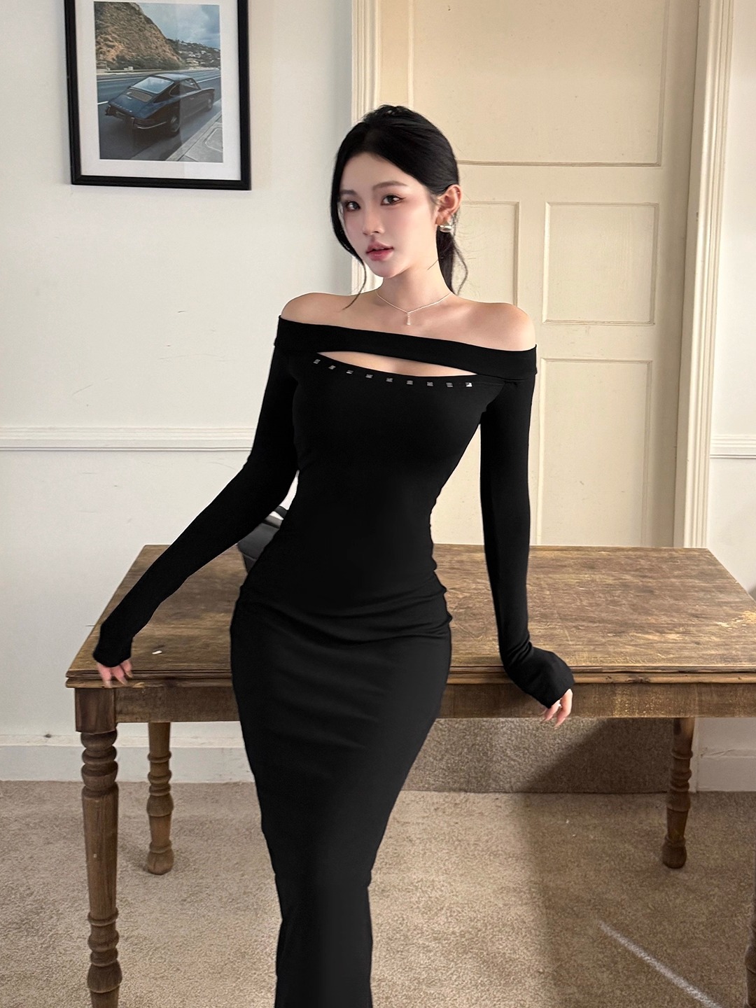 เดรสทรงบอดี้คอน ลายดอกกุหลาบ แ - Vintage Fashion Influencers บทวิจารณ์และราคา