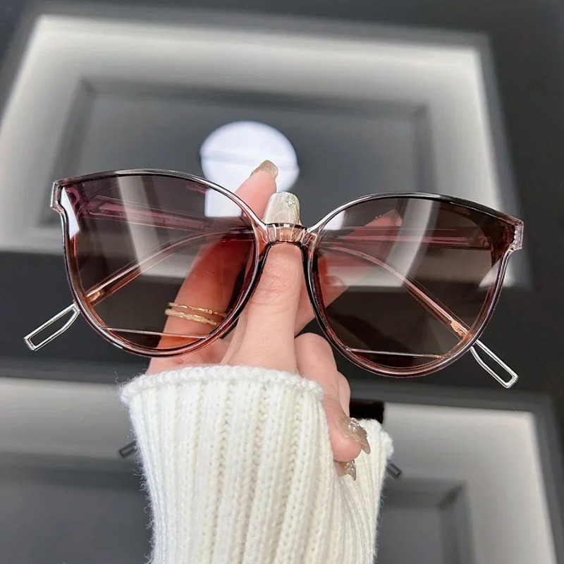 แว่นกันแดดทรงแคทอายวินเทจ แบรน - Vintage Fashion Brands บทวิจารณ์และราคา