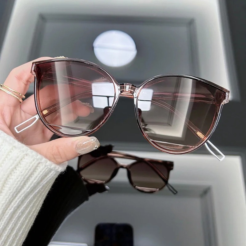 แว่นกันแดดทรงแคทอายวินเทจ แบรน - Vintage Fashion Brands บทวิจารณ์และราคา