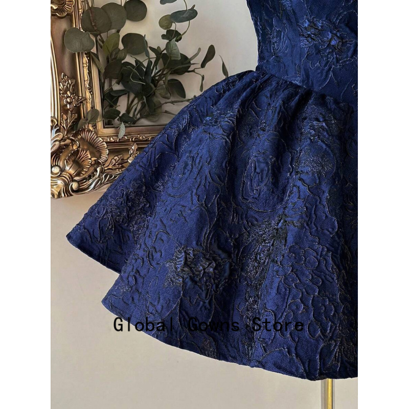 ชุดราตรีสีน้ำเงินรอยัลแบบวินเท - Vintage Fashion Hong Kong บทวิจารณ์และราคา