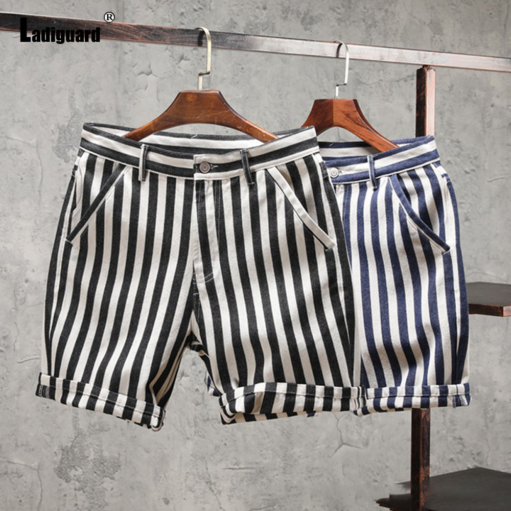 กางเกงขาสั้นสไตล์ยุโรป 2026 รุ - Retro Track Pant บทวิจารณ์และราคา
