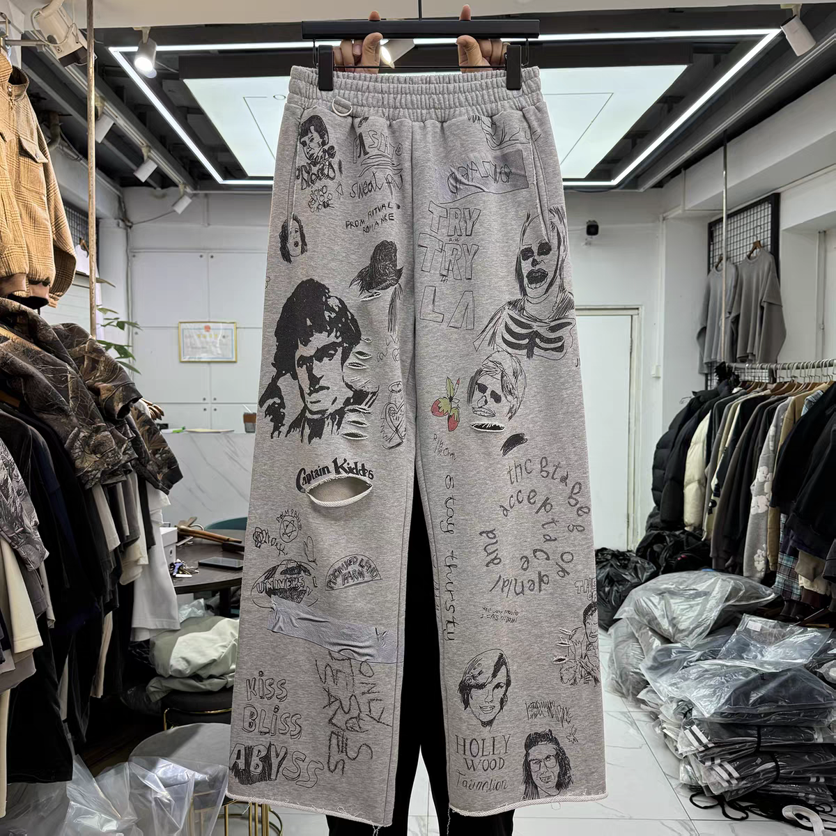 กางเกงวอร์มขาบานพิมพ์ลายตัวอัก - Retro Track Pant บทวิจารณ์และราคา