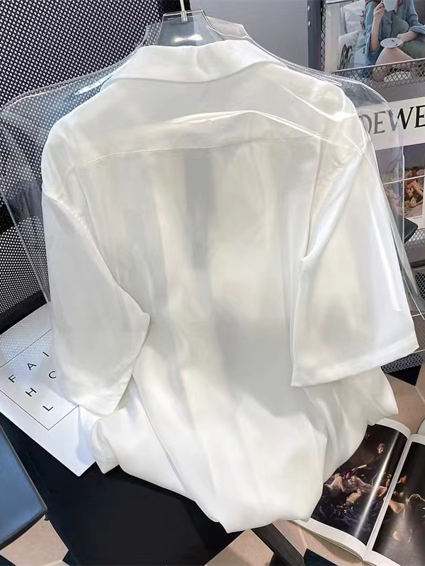 เสื้อเชิ้ตผู้หญิงทรงหลวมรูปหัว - Vintage Fashion Hong Kong บทวิจารณ์และราคา