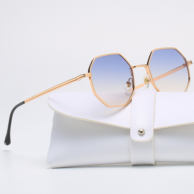 แว่นกันแดดทรงเหลี่ยมโลหะ วินเท - Vintage Fashion Brands บทวิจารณ์และราคา